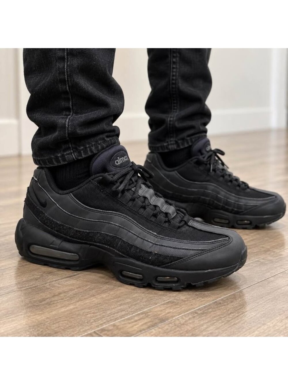 Nike Air Max 95 Essential Triple Black Men’s Size 11 CI3705-001